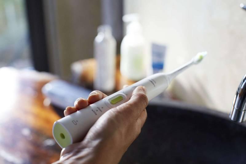 Zubní kartáček Philips Sonicare HealthyWhite HX8911 01 bílý