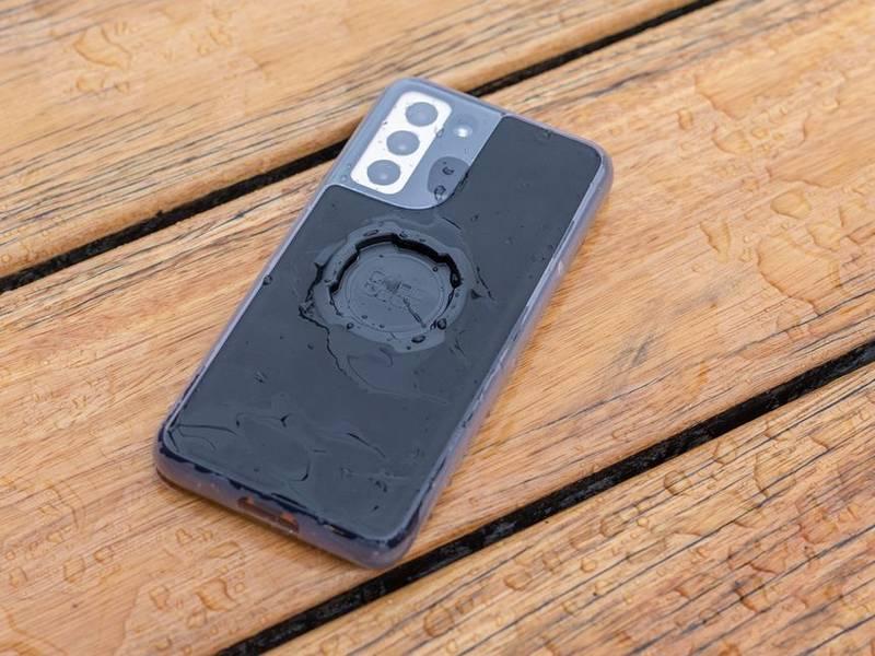 Kryt na mobil Quad Lock Poncho MAG na Samsung Galaxy S22 průhledný