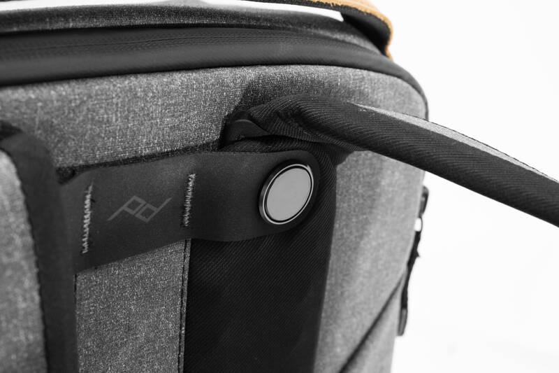 Batoh Peak Design Everyday Backpack 20L šedý