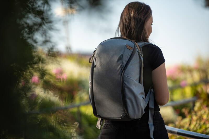 Batoh Peak Design Everyday Backpack Zip 20L šedý