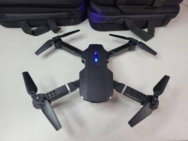 Dron FOLDING Drone E88